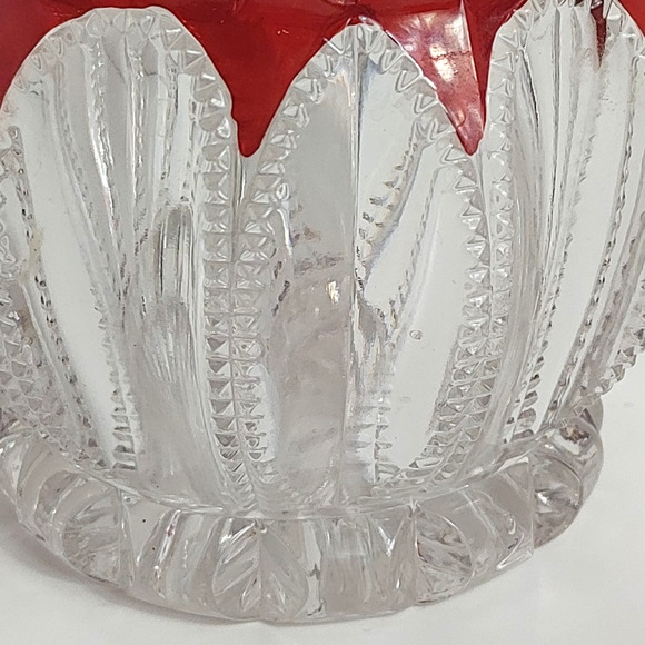 Vintage ruby red to clear thumb print dish vase unique cut glass unmarked - Picture 2 of 8